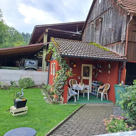 Ferienwohnung Sonja Mit Garten Und Freisitz Steinwiesen Exterior photo