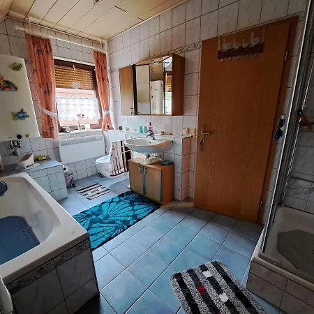 Ferienwohnung Sonja Mit Garten Und Freisitz Steinwiesen Exterior photo